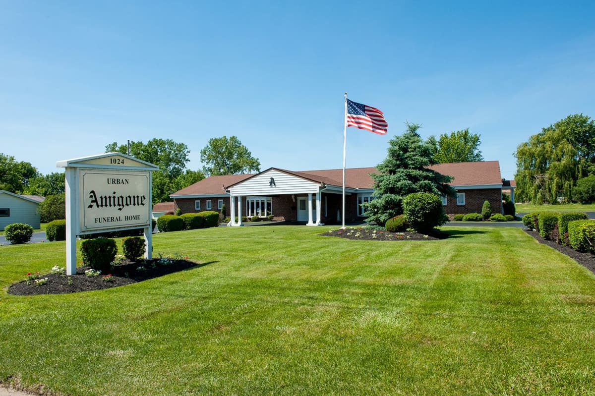 Amigone Funeral Home And Cremation Services - Main photo