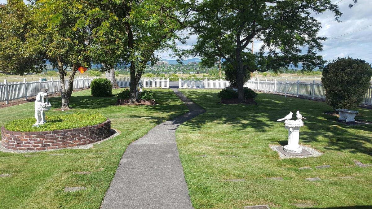Green Acres Pet Cemetery & Crematorium - Main photo
