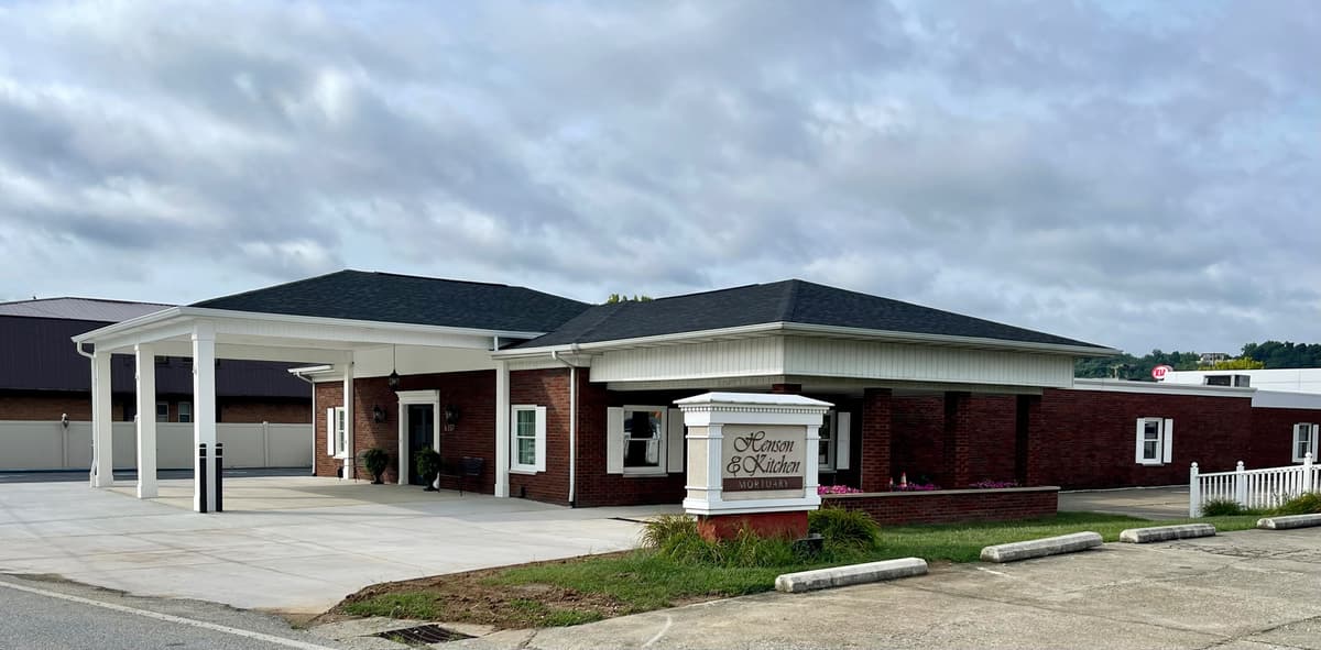 Henson & Kitchen Mortuary & Cremation Services - Main photo