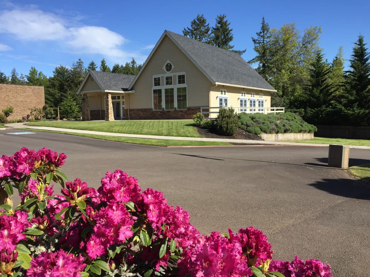 Sunset Hills Funeral Home, Crematorium And Cemetery - Main photo